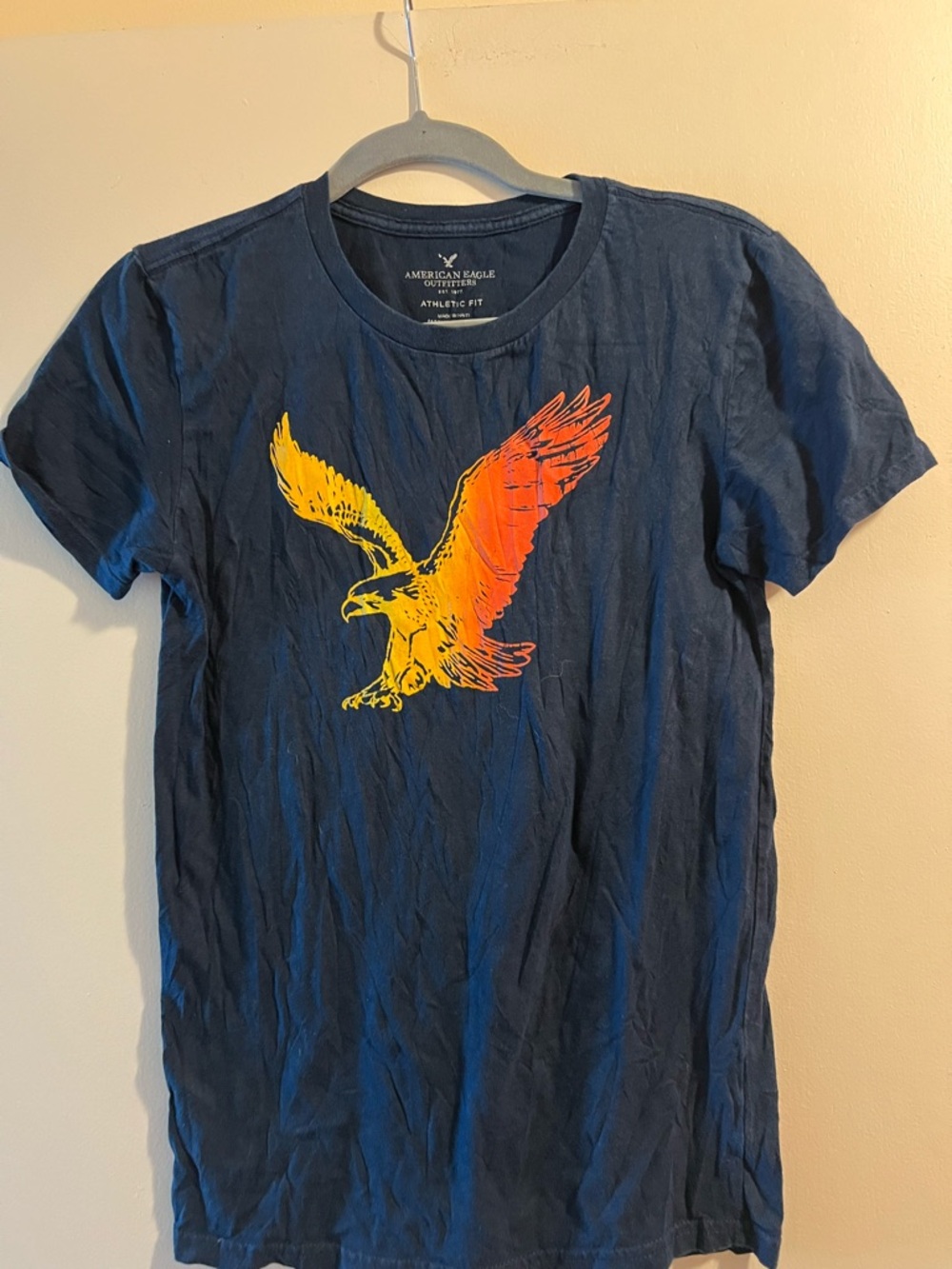 ☀️$5 flash sale ⭐️ American Eagle Outfitters Navy Short-Sleeve Tee Eagle Graphic